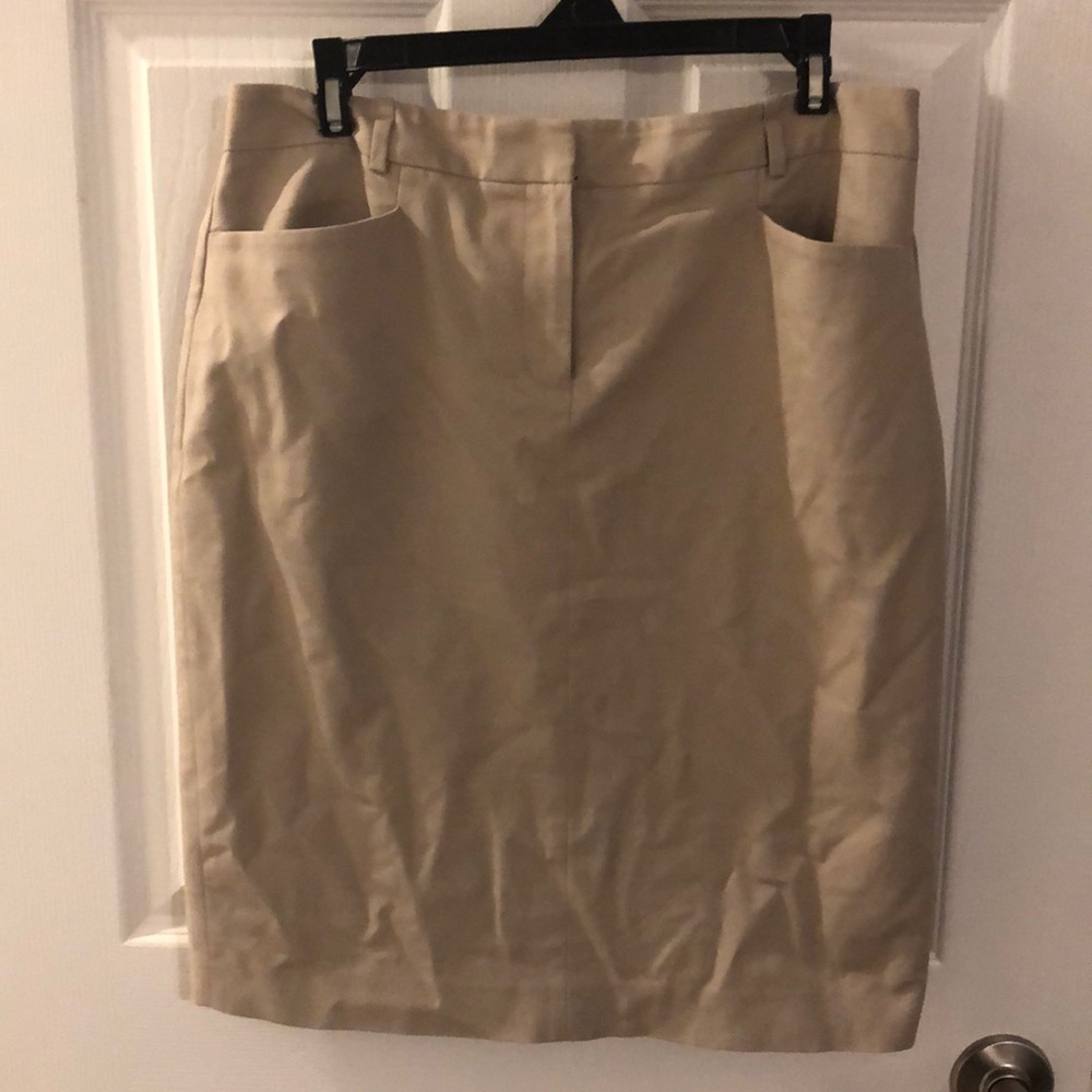 EUC Calvin Klein Beige Pencil Skirt Sz 8 Lined